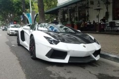"Siêu bò” Lamborghini Aventador Roadster độ Novitec xuất hiện trên phố Hà Nội