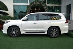 Thêm một Lexus LX570 Super Sport 2018 "nhập khẩu" Bình Dương với biển số khá ấn tượng