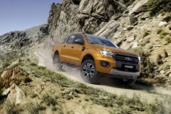 Chọn Ford Ranger, Mazda BT-50, Toyota Hilux,... hay Mitsubishi Triton?