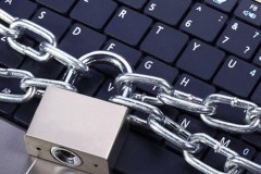 Lợi ích của việc khóa bàn phím laptop và cách thực hiện