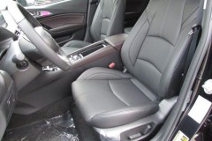 Các đại lý bắt đầu bàn giao lô xe Mazda3 mới với 2 màu nội thất trắng và đen