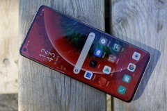 Lộ diện OPPO Find X3 Pro: màn hình dài, cụm 3 camera cùng đèn flash LED