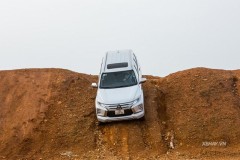 Mitsubishi Pajero Sport - Trải nghiệm offroad