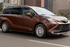 Toyota Sienna 2021 - Minivan nhưng lại