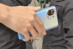 Xiaomi Mi 11 lộ ảnh thực tế
