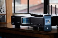 Cary Audio DMS-700 – Network Player đầu tiên trang bị cả chip FPGA và DAC điện trở bậc thang