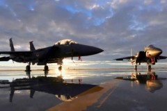 Chiến đấu cơ huyền thoại F-15 đã có mặt trong Flight Simulator, tiếc là không bắn được và tốc độ chỉ bằng 40% thực tế