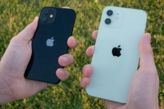 Giá bán iPhone 12 và iPhone 12 Mini giảm mạnh cận Tết