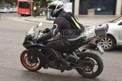 KTM RC390 2021 tiếp tục lộ ảnh và các tính năng mới