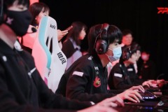 LPL Mùa Xuân 2021 – Tuần 3: Xạ thủ Lwx giành Pentakill, FPX hủy diệt diệt RW