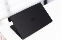 Review laptop nhẹ nhất Việt Nam Fujitsu UH-X: 13.3 inch, siêu nhẹ chỉ 749 gram, mạnh mẽ và cao cấp, giá 30 triệu