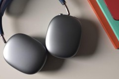 Tai nghe AirPods Max của Apple tiếp tục gặp lỗi hao pin ở chế độ chờ