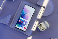 Từ Galaxy Buds Pro đến ốp lưng kèm bút S Pen, đây là loạt phụ kiện ra mắt cùng Galaxy S21 series