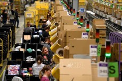 Amazon và Google ‘ăn nên làm ra’ trong thời gian dịch COVID-19
