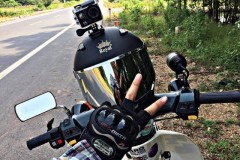 Chạy xe CÙI không cần đội fullface, đúng hay sai?