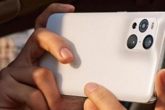 OPPO Find X3 Pro lộ ảnh thực tế trên tay người dùng với cụm camera cực kỳ độc đáo