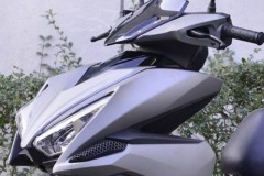 Rusi Rapid - Kẻ đạo nhái kiểu dáng của Yamaha NVX