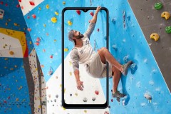 Samsung công bố Galaxy M12 với màn hình giọt nước, chip octa-core 2GHz, cụm bốn camera, chưa có giá bán