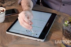 Đánh giá Samsung Chromebook Pro. Bạn có nên bỏ tiền mua ?