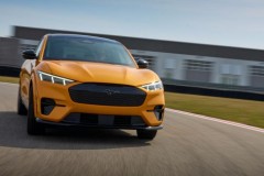 Ford Mustang Mach-E bản hiệu suất cao ra mắt với khả năng tăng tốc vượt trội