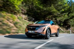 Nissan Ariya chạy điện lần đầu lộ diện, là chiếc xe đánh dấu sự đổi mới của Nissan