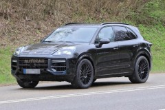 Porsche Cayenne 2022 mới với ngoại hình lột xác mạnh mẽ