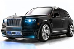 Soi chi tiết chiếc Rolls-Royce Cullinan siêu độc đáo của Rapper Drake