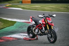 Ducati Hypermotard 950 SP phiên bản 2022 chính thức được ra mắt