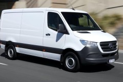 Xe van Mercedes-Benz Sprinter VS30 bị triệu hồi tại Australia do lỗi hệ thống phanh