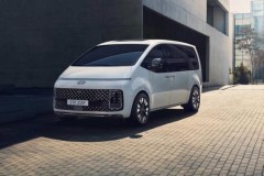 Hyundai Staria 2021 cập bến Philippines với giá bán khó cạnh tranh