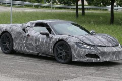 Siêu xe hybrid mới của Ferrari sử dụng cấu hình động cơ V6 bị bắt gặp chạy thử nghiệm