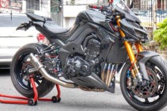 Chiếc nakedbike Kawasaki Z1000 được biker tại Sài Gòn nâng cấp với nhiều "đồ chơi" khủng