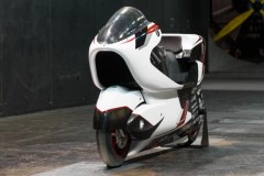 WMC250EV được sản xuất để có thể sở hữu vận tốc tối đa lên đến 407 km/h