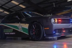 Dodge Challenger SRT Hellcat của kẻ buôn ma túy được tái sinh thành xe cảnh sát