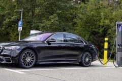 Mercedes-Benz S-Class 2021 phiên bản Hybrid chính thức mở bán