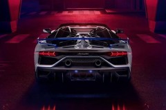 Người kế nhiệm Lamborghini Aventador sẽ có động cơ V12 hoàn toàn mới