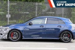 Phát hiện Mercedes-AMG A45 facelift chạy thử nghiệm trên phố lần đầu tiên