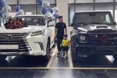 Video: Sở hữu Mercedes-Benz G-Class độ Brabus chưa đã, người yêu xe Cao Bằng tậu Lexus LX570