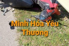 Xe container lấn sang làn đường ngược chiều rồi tông trúng xe máy khiến 2 người thương vong tại Quảng Bình