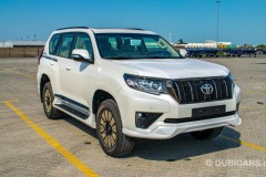 Toyota Land Cruiser Prado 2021 bản Trung Đông được tư nhân chào bán với giá khoảng 4 tỷ đồng