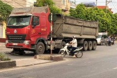Video: Va chạm với xe đầu kéo, người đàn ông đi xe máy tử vong trong vụ tai nạn tại Thái Nguyên