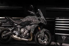 "Hổ con" Triumph Tiger Sport 660 hoàn toàn mới vừa được hé lộ qua loạt ảnh chạy thử đầy hấp dẫn