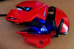Con chuột Mad Catz RAT 8 + ADV này hơi thú vị