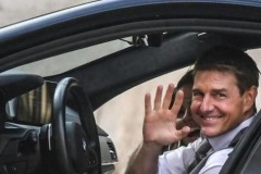 Nam tài tử Tom Cruise bị ăn trộm SUV hạng sang BMW X7 khi đang quay phim "Nhiệm vụ bất khả thi 7"