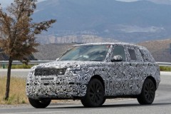 Range Rover 2022 phiên bản plug-in hybrid bắt đầu thử nghiệm trên đường