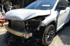 Theo dõi thợ máy người Nga sửa chữa như mới chiếc Lexus RX 450h bị tai nạn, nát cả đầu lẫn đuôi