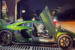 Cận cảnh Lamborghini Aventador SVJ mới về nước với bộ áo Verde Ermes cá tính