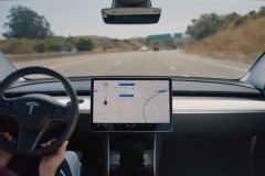 Hệ thống tự động lái của Tesla chính thức bị điều tra sau nhiều vụ tai nạn gây ra bởi tính năng này