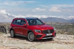 Ra mắt Mercedes-AMG GLB 35 4Matic 2021: giá 2,69 tỷ đồng, đã “xe gia đình” lại còn thể thao