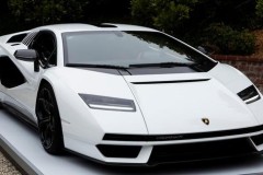 Siêu phẩm Lamborghini Countach LPI 800-4 2022 "cháy hàng" ngay sau khi ra mắt